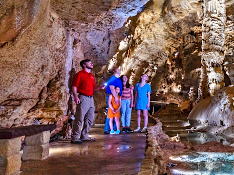 Natural Bridge Caverns2