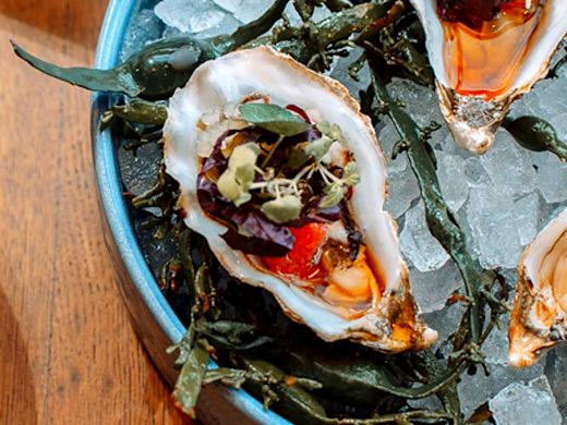 Oysters and Cava at Pesca Amsterdam
