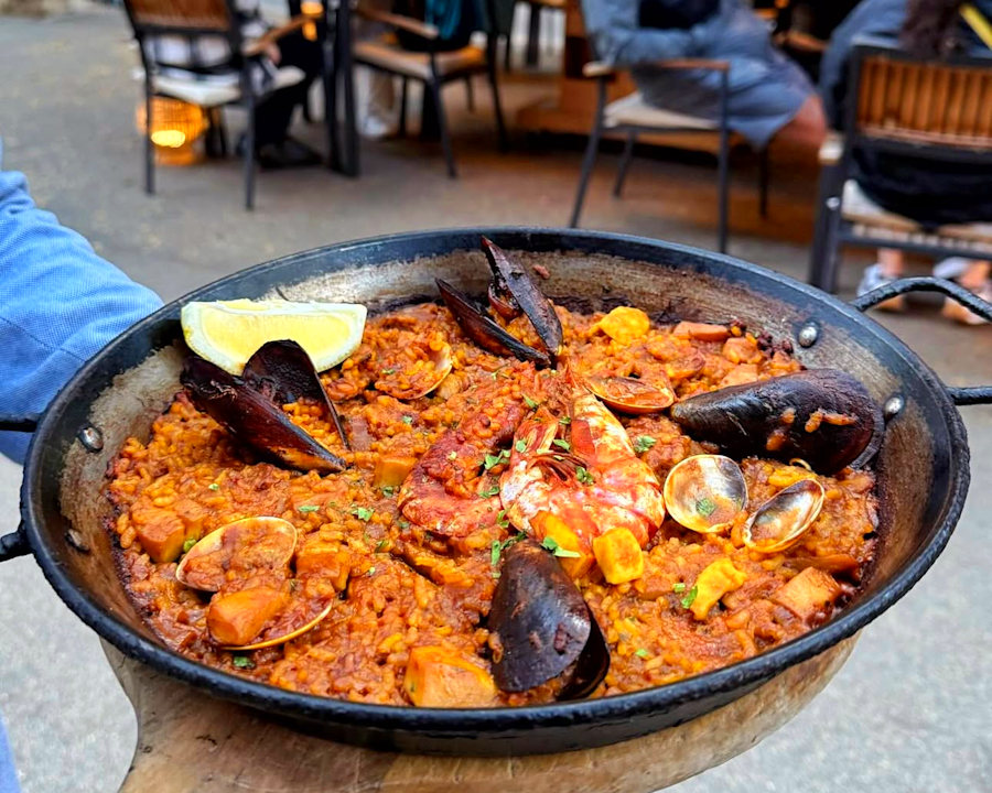 Seafood Paella Lunch near the Beach