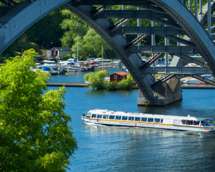 Under Stockholms broar 1440x450 (1).jpg