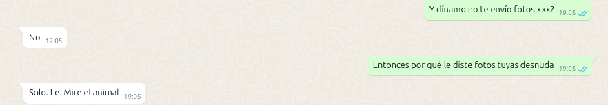 DINAMO MOSTRANDO SU PENE A VIEJAS