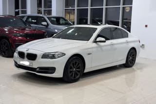 2015 BMW 5 Series 520i