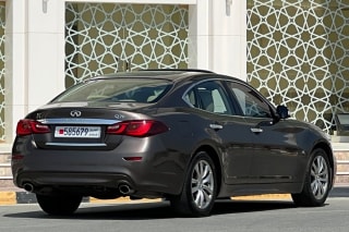 2016 Infiniti Q70 3.7L Luxury