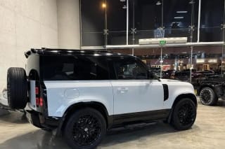 2022 Land Rover Defender 110 HSE (P400)