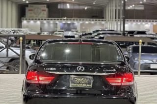 2013 Lexus LS 460 4 door 4.6L SWB