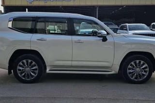 2023 Toyota Land Cruiser LX