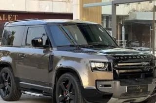 2024 Land Rover Defender SE