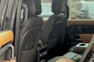 2024 Land Rover Defender SE
