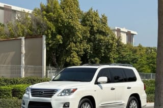 2011 Lexus LX 570 5 door 5.7L