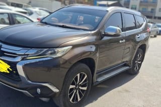 2016 Mitsubishi Montero Sport 3.0L GLS (4WD) top