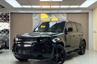 2025 Land Rover Defender 110 V8 (P525)