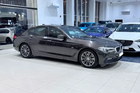 2018 BMW 5 Series 530i