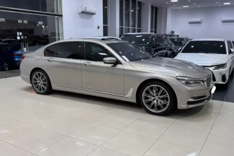 2018 BMW 7 Series 730Li