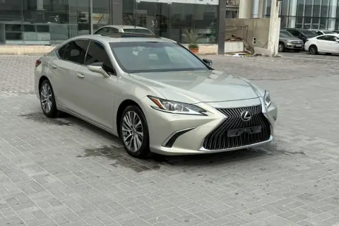 2020 Lexus ES 350 4 door 3.5L