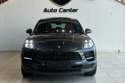 2021 Porsche Macan Standard