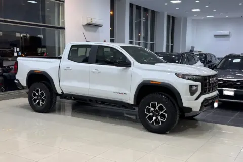 2024 GMC Canyon  2.7T AT4X