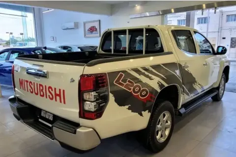 2023 Mitsubishi L200 Other