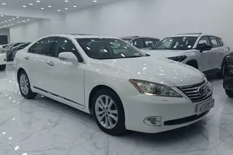 2010 Lexus ES 350 4 door 3.5L
