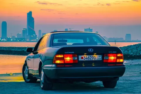 2000 Lexus LS 400 Other