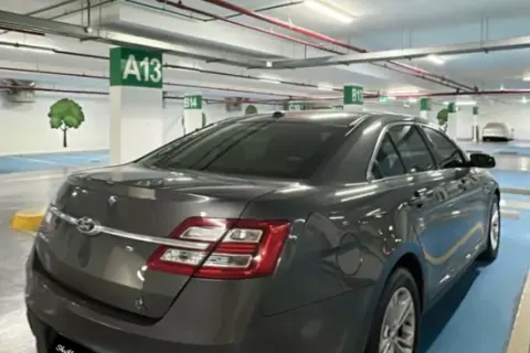 2018 Ford Taurus 3.5L V6 SE