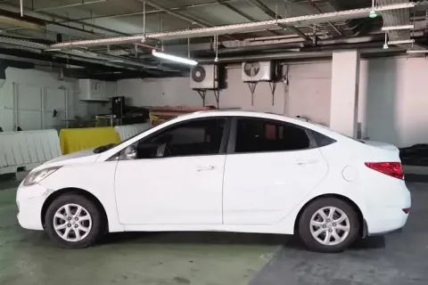 2015 Hyundai Accent 1.6L