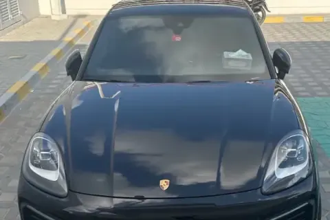 2022 Porsche Cayenne Coupe Base