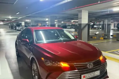 2019 Toyota Avalon 3.5L XLE