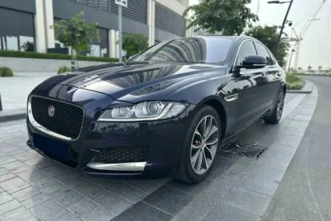 2016 Jaguar XF 2.0 Prestige
