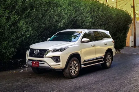 2024 Toyota Fortuner 4.0L Elegance (4X4)