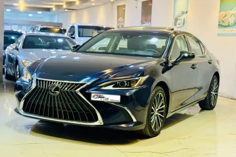 2024 Lexus ES 300 Hybrid
