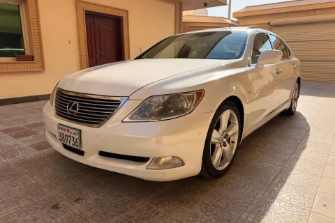 2007 Lexus LS 460L 4 door 4.6L LWB
