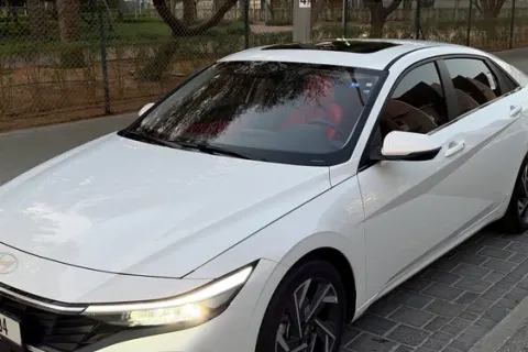 2024 Hyundai Elantra 1.6L GLS Exclusive