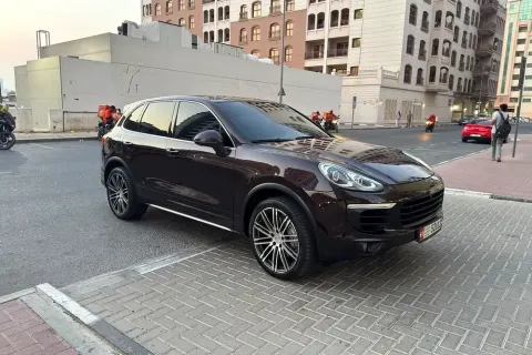 2016 Porsche Cayenne S E-Hybrid Platinum Edition