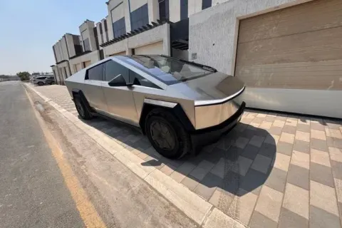 2026 Tesla Cybertruck 123 kWh Dual Motor AWD (600 Hp)