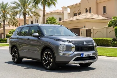 2025 Mitsubishi Outlander Other