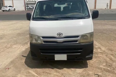 2011 Toyota Hiace Bus