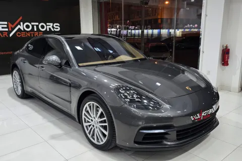 2017 Porsche Panamera Base Modelid