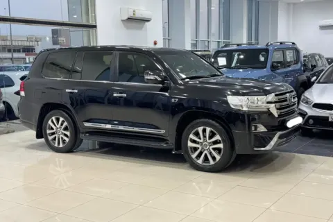 2016 Toyota Land Cruiser 5.7L VX.S
