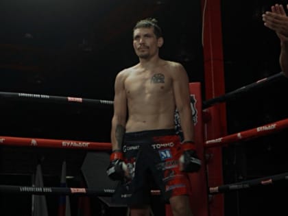 Виталий Чесноков одержал победу на турнире Blacksmith Fighting Championship