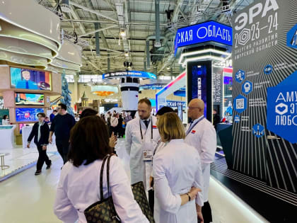 Министр здравоохранения Коми презентовал меры поддержки врачей в республике на выставке 