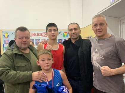 Студент из Сосногорска побеждает на открытом первенстве по боксу