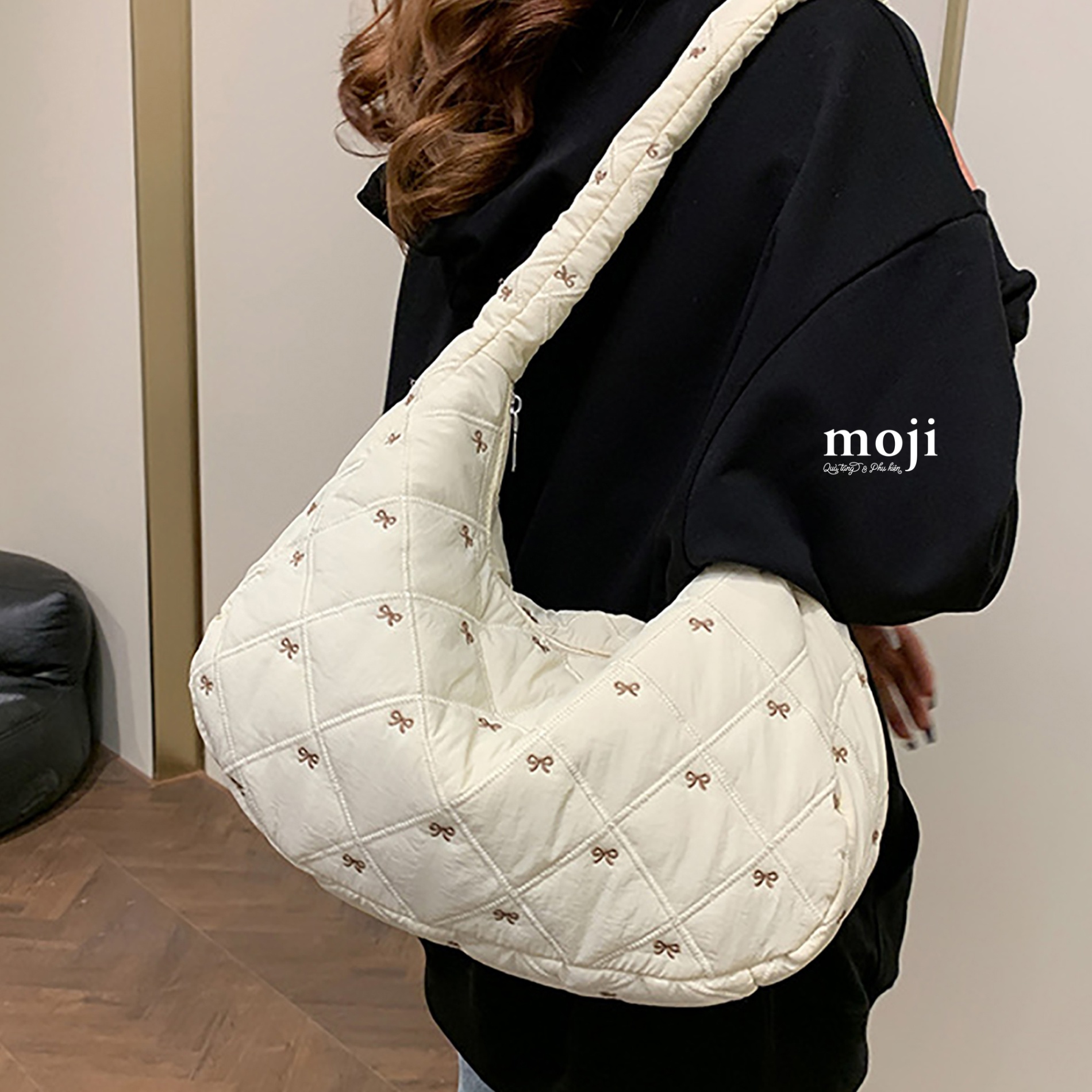 B.202 Túi xách tay Little bow nơ nền ô vuông 14x29x38