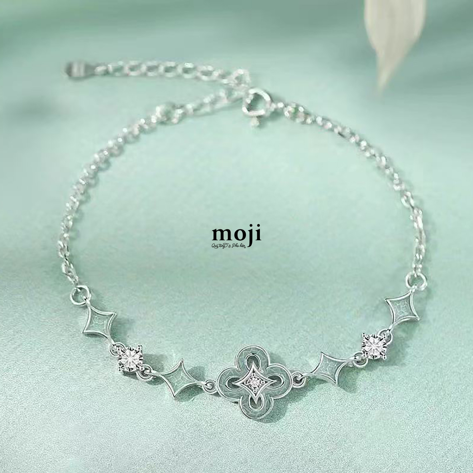 A.840 Vòng đeo tay Cỏ may mắn hình thoi