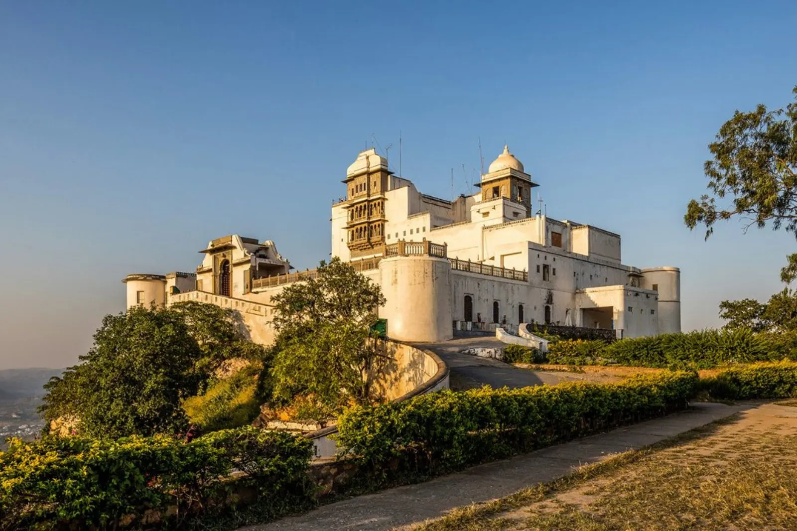 Sunset view from Sajjangarh Monsoon Palace overlooking Udaipur and its lakes
