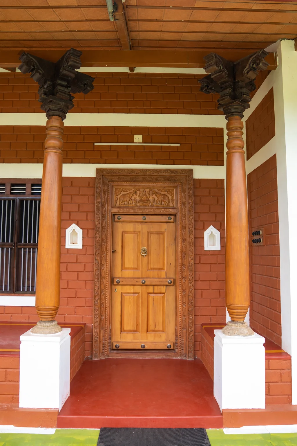 KUMARAN KUDIL gallery 13