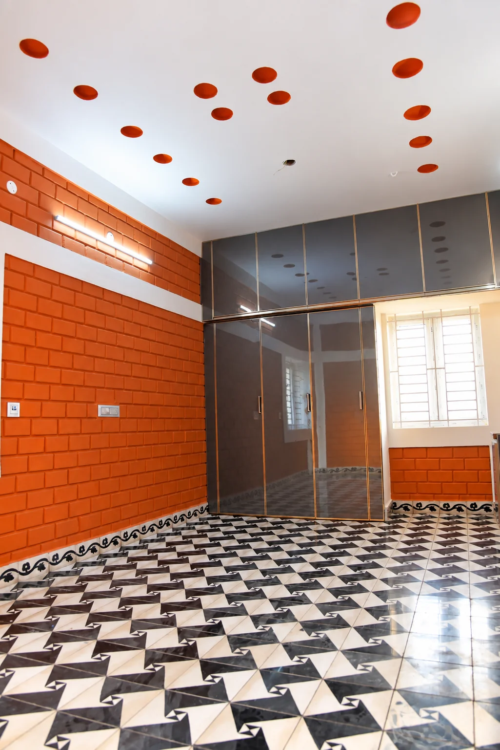 VERAGAM gallery 4