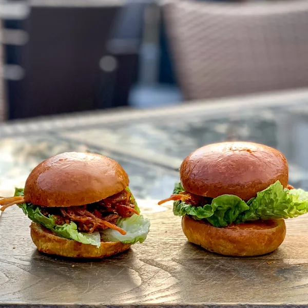 Burgers au tofu éffiloché