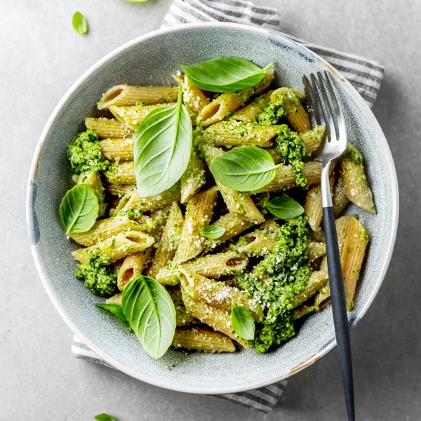 Pâtes au pesto maison