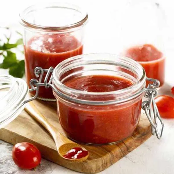 Le meilleur ketchup maison au monde (dit «le ketchup à Suzanne»)
