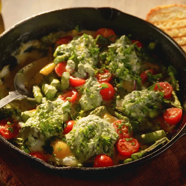 Casserole d’œufs du printemps